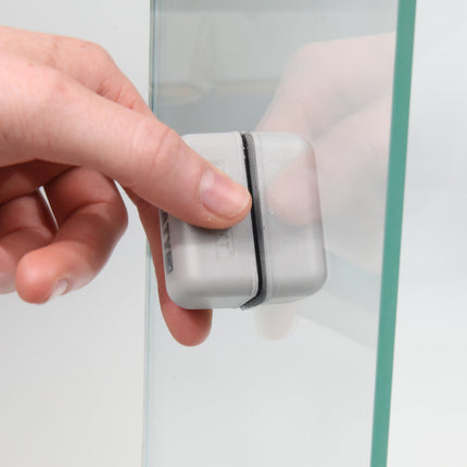 JBL Floaty Mini Magnetic Aquarium Glass Cleaner, Floating Design, Scratches-Free